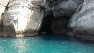 洞窟２